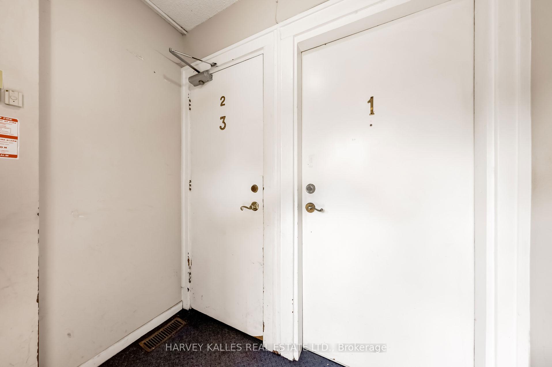 Photo 4 of Unit Upper#3, 1200 Avenue Road, Toronto, Lawrence Park South — HOMEH