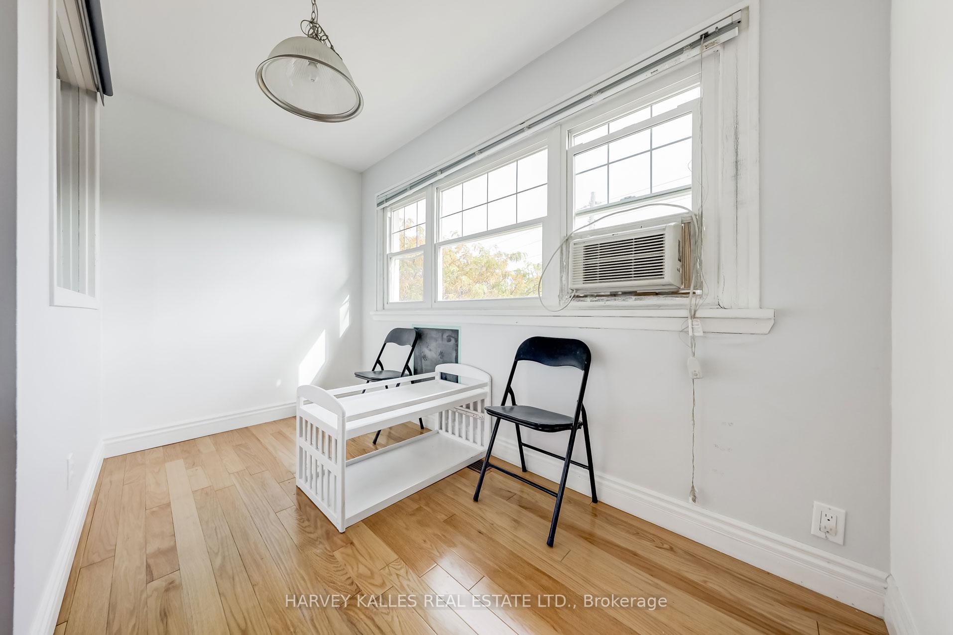 Photo 19 of Unit Upper#3, 1200 Avenue Road, Toronto, Lawrence Park South — HOMEH