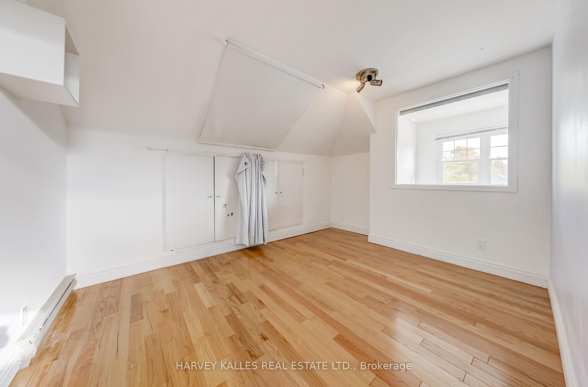 Photo 14 of Unit Upper#3, 1200 Avenue Road, Toronto, Lawrence Park South — HOMEH