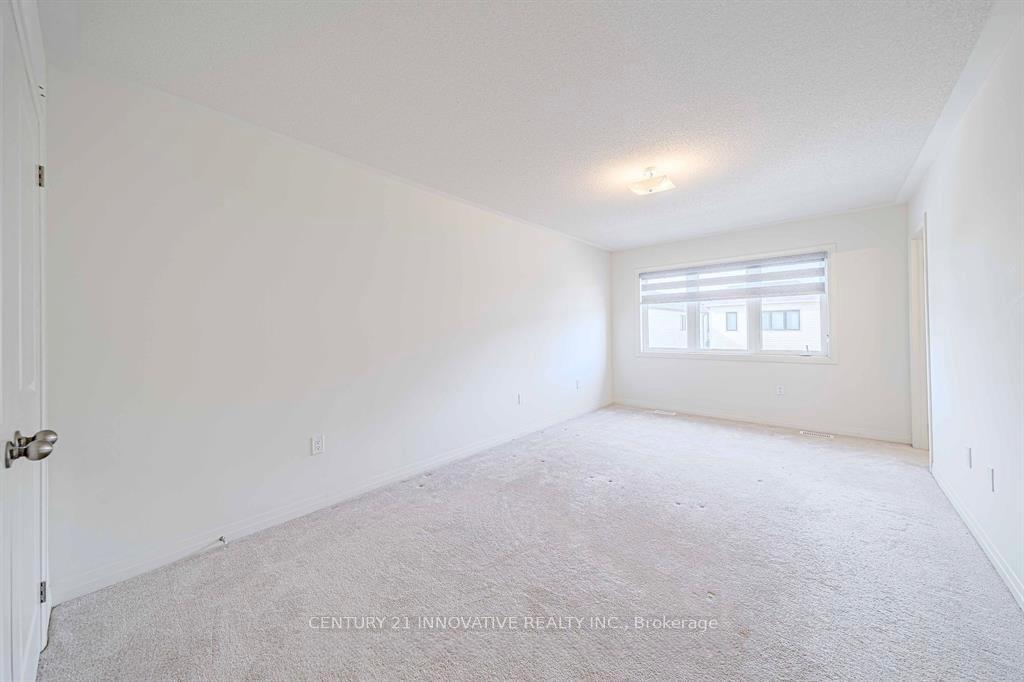 Photo 34 of 46 Clipper Lane, Clarington, Bowmanville — HOMEH