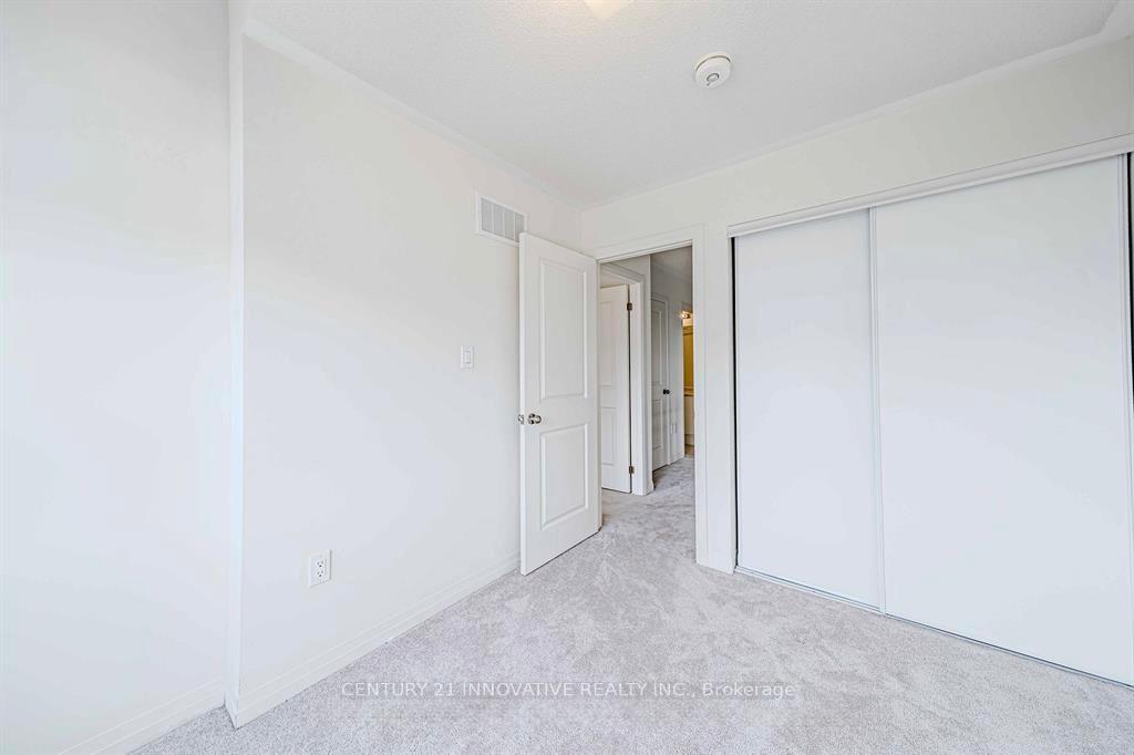 Photo 42 of 46 Clipper Lane, Clarington, Bowmanville — HOMEH