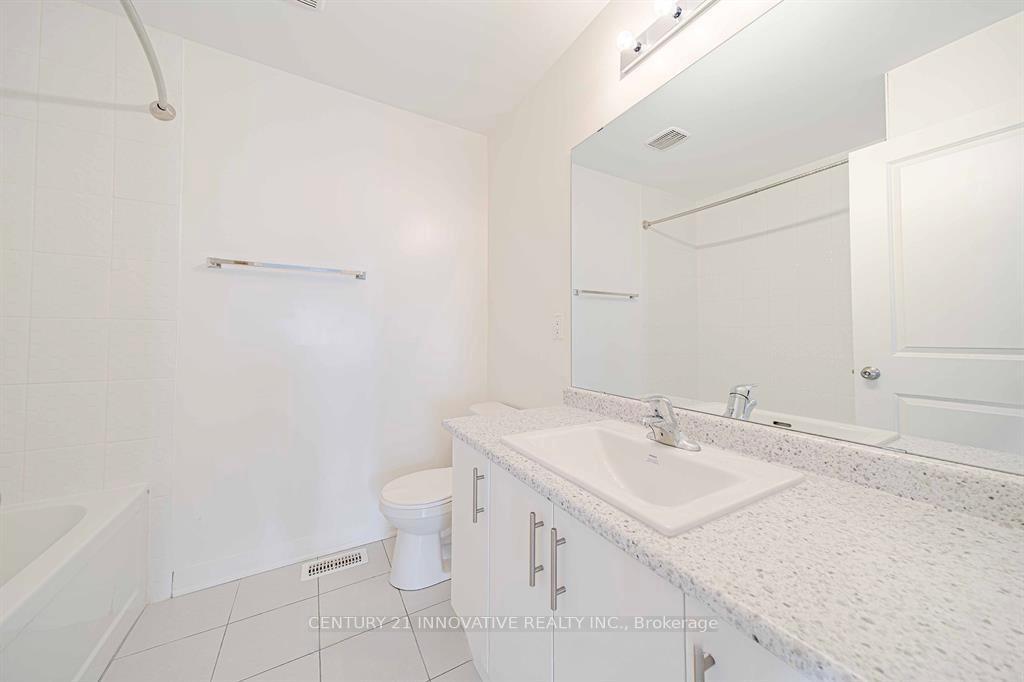Photo 27 of 46 Clipper Lane, Clarington, Bowmanville — HOMEH