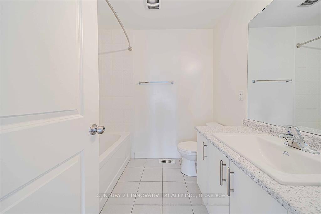 Photo 29 of 46 Clipper Lane, Clarington, Bowmanville — HOMEH