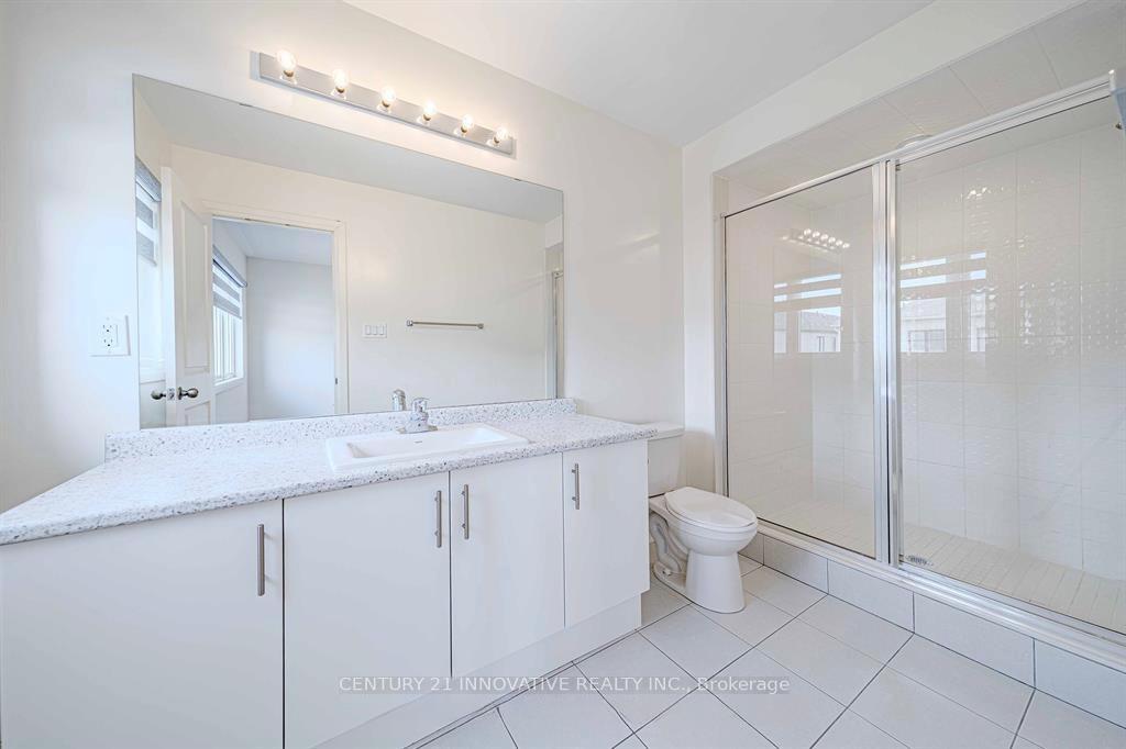 Photo 22 of 46 Clipper Lane, Clarington, Bowmanville — HOMEH