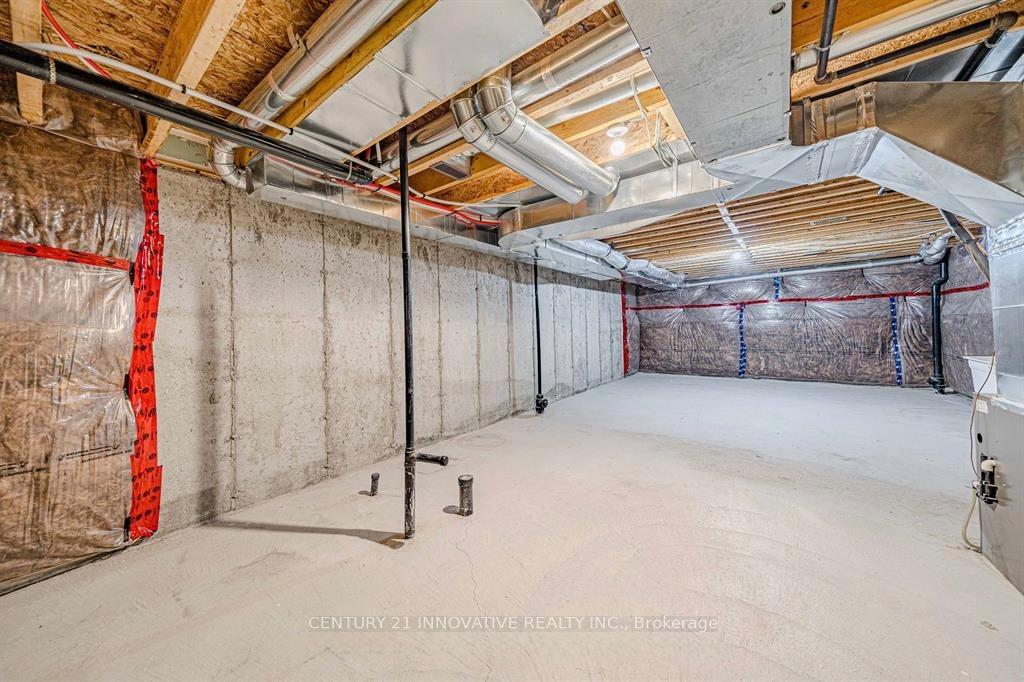 Photo 30 of 46 Clipper Lane, Clarington, Bowmanville — HOMEH