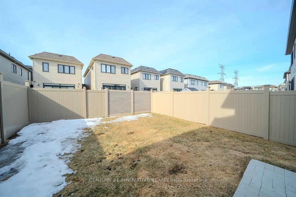 Photo 21 of 46 Clipper Lane, Clarington, Bowmanville — HOMEH
