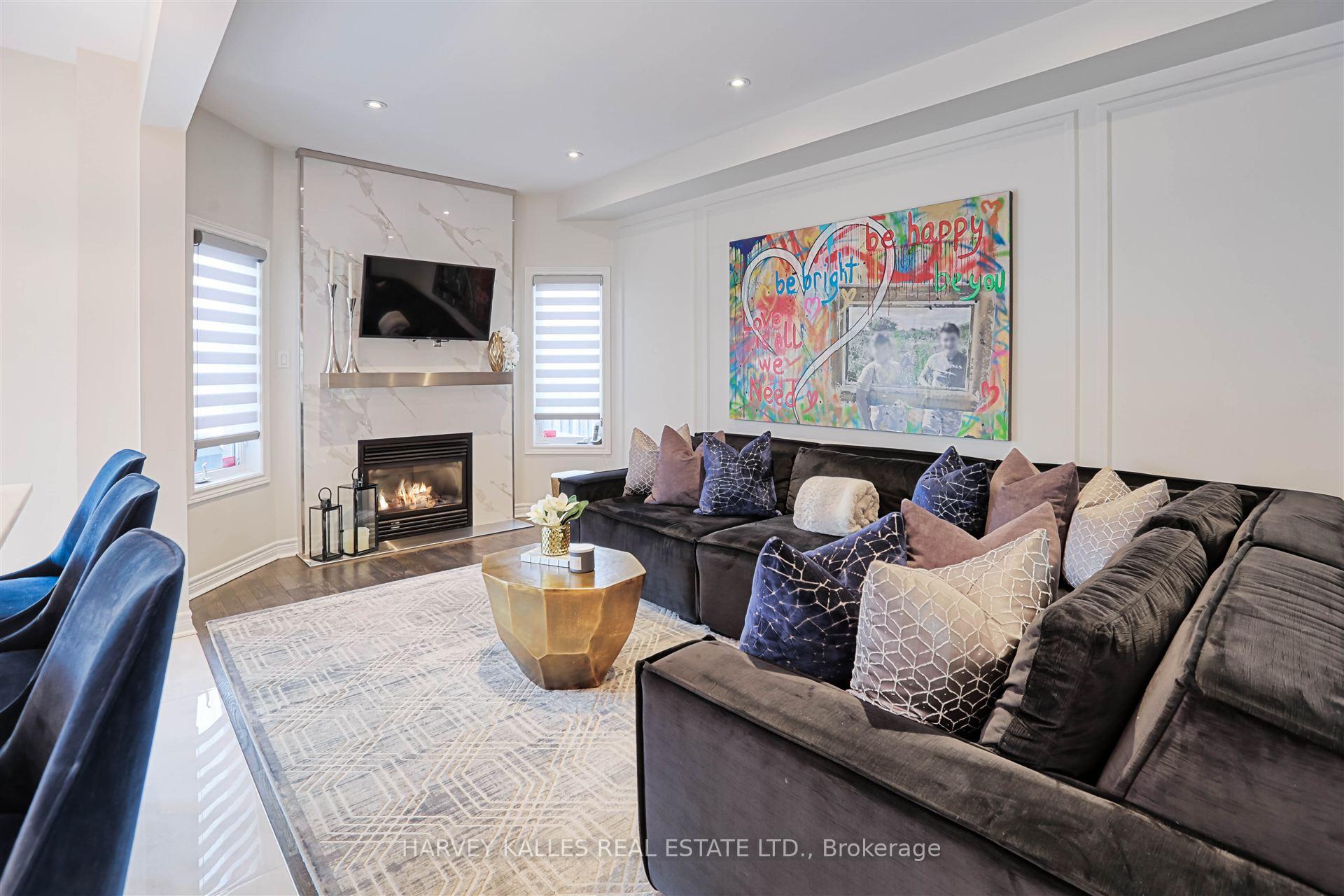 Photo 14 of 36 Canyon Gate Crescent, Vaughan, Maple — HOMEH