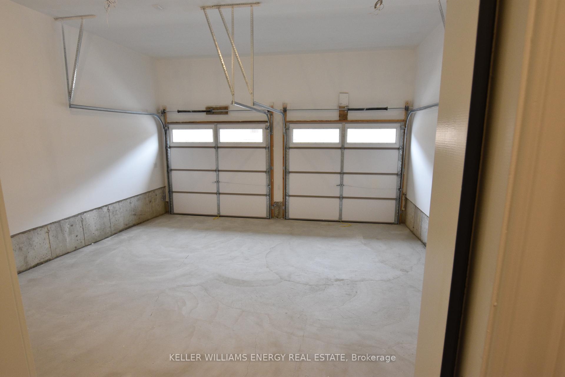 Photo 11 of 481 Twin Streams Road, Whitby, Rural Whitby — HOMEH
