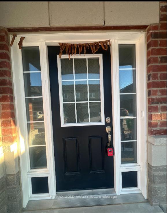 Photo 3 of 30 Brixham Lane, Brampton, Northwest Brampton — HOMEH