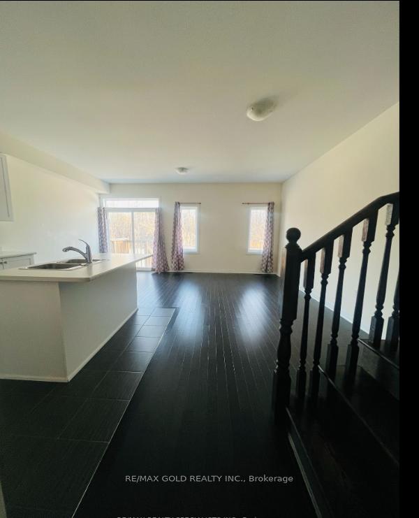 Photo 2 of 30 Brixham Lane, Brampton, Northwest Brampton — HOMEH