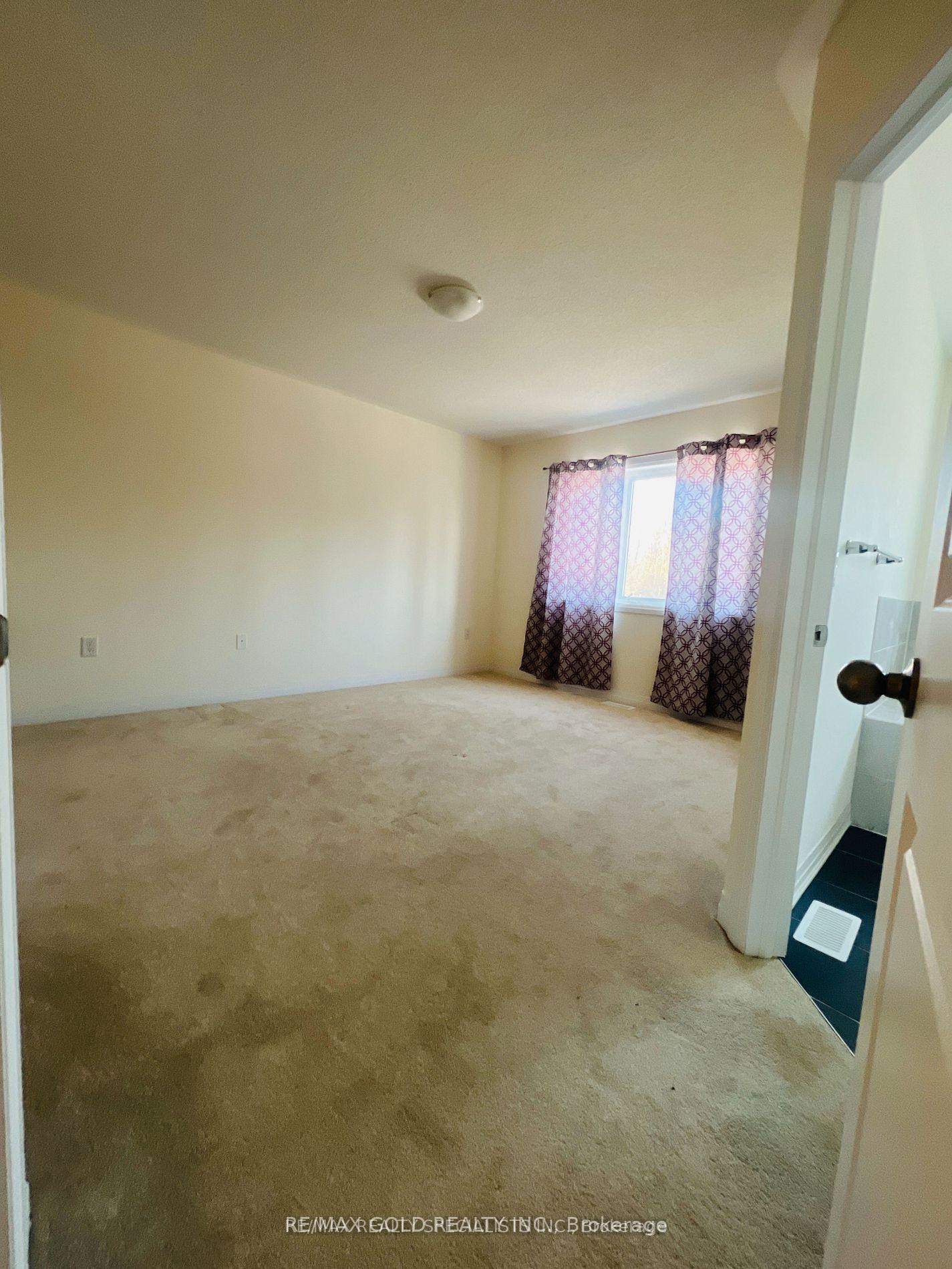Photo 11 of 30 Brixham Lane, Brampton, Northwest Brampton — HOMEH