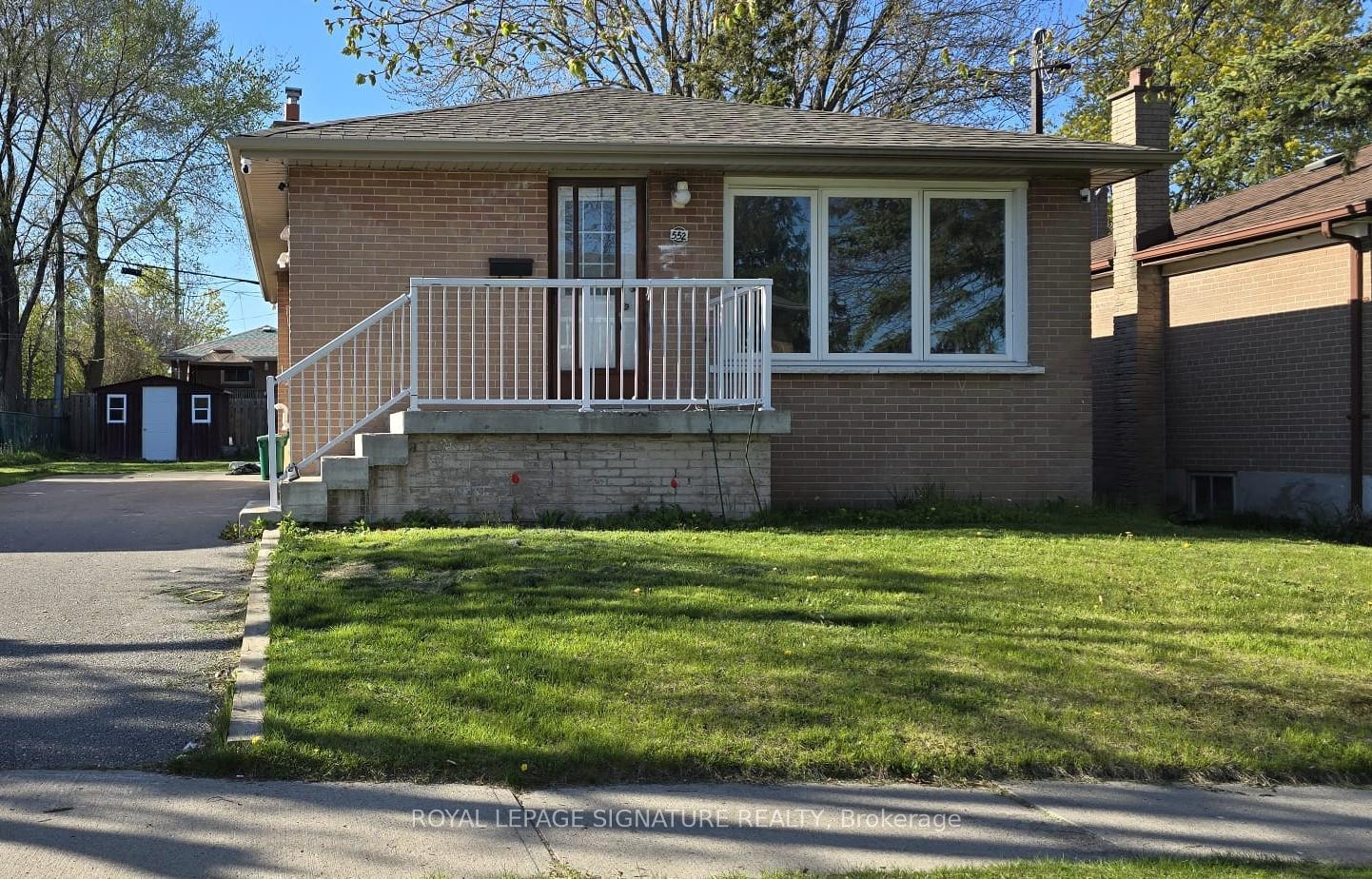 Photo 6 of Unit Main, 552 Monteith Avenue, Oshawa, Lakeview — HOMEH