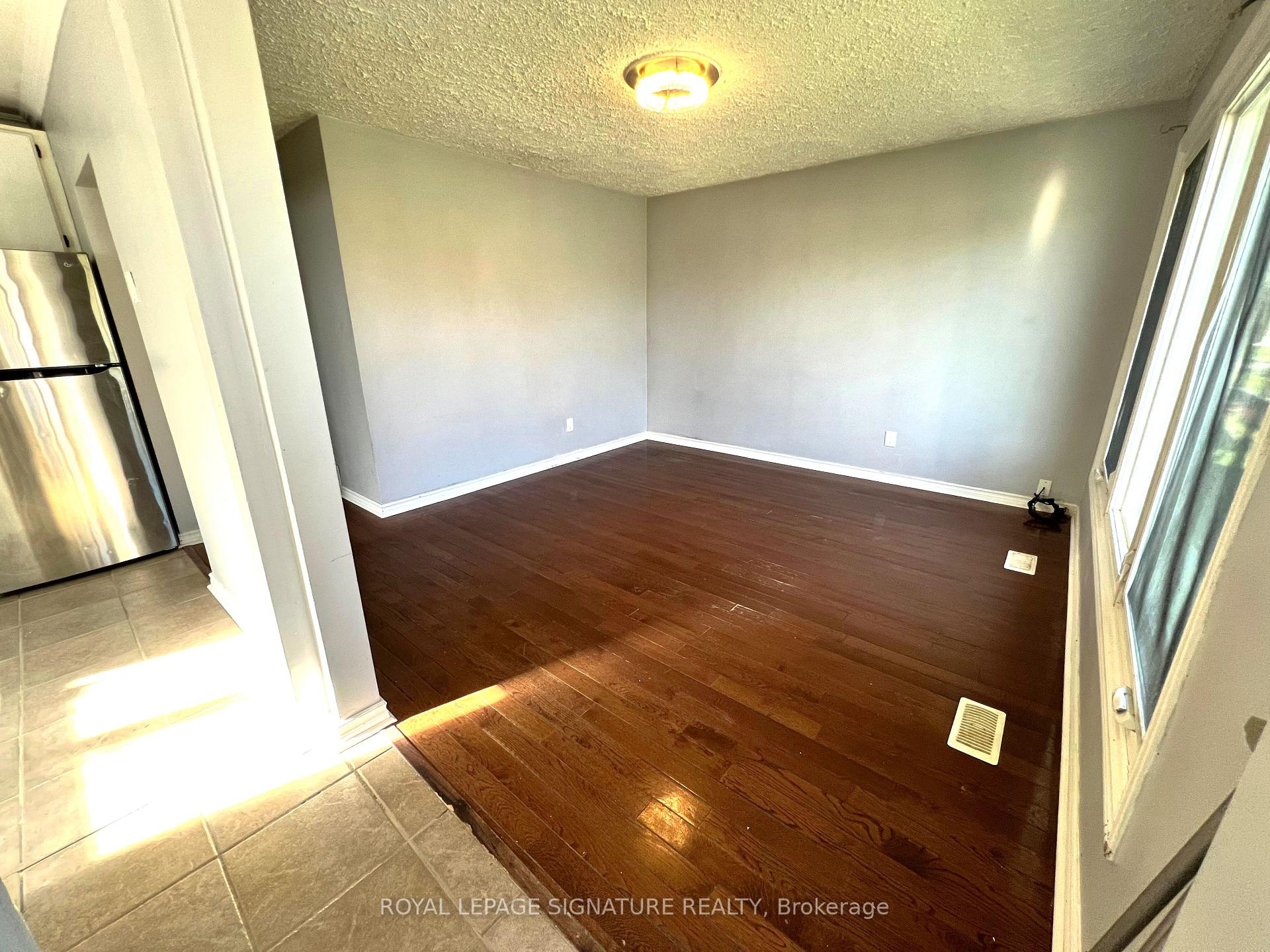 Photo 2 of Unit Main, 552 Monteith Avenue, Oshawa, Lakeview — HOMEH