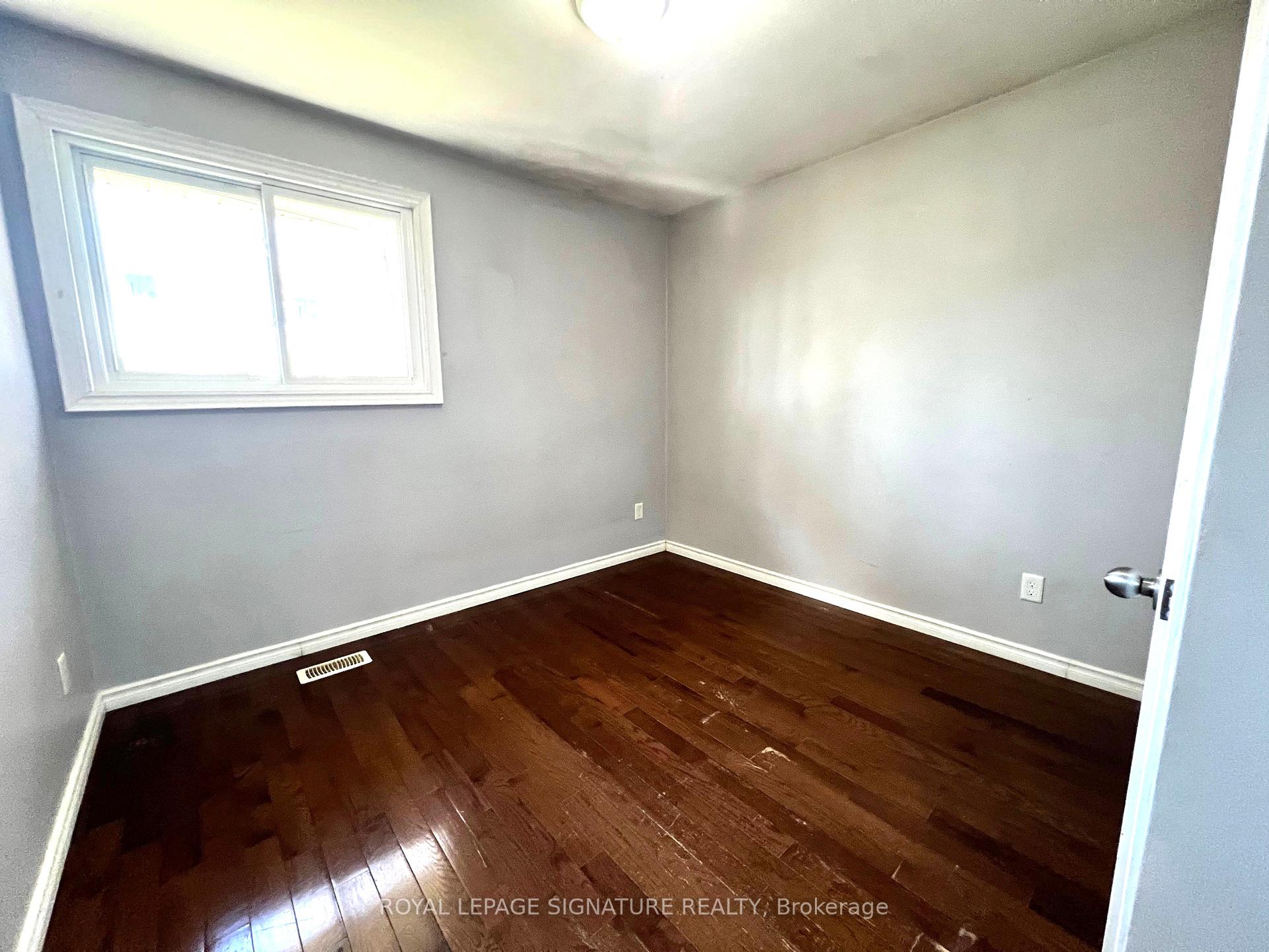 Photo 12 of Unit Main, 552 Monteith Avenue, Oshawa, Lakeview — HOMEH