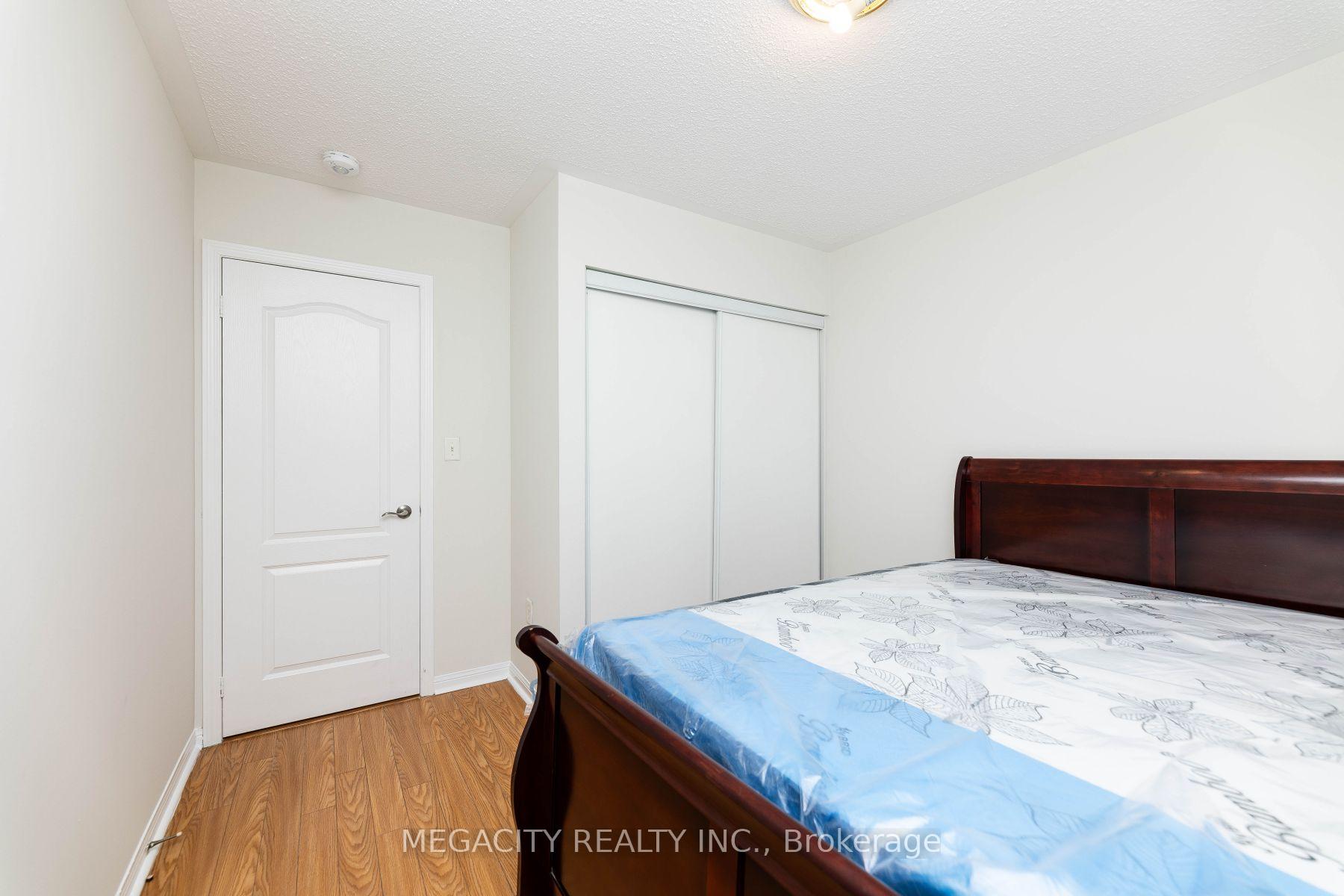 Photo 19 of 33 Slipneedle Street N, Brampton, Gore Industrial North — HOMEH