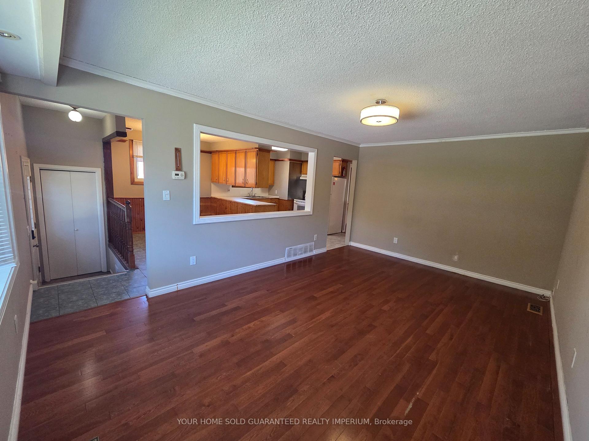 Photo 6 of 31 Lambs Lane, Clarington, Bowmanville — HOMEH