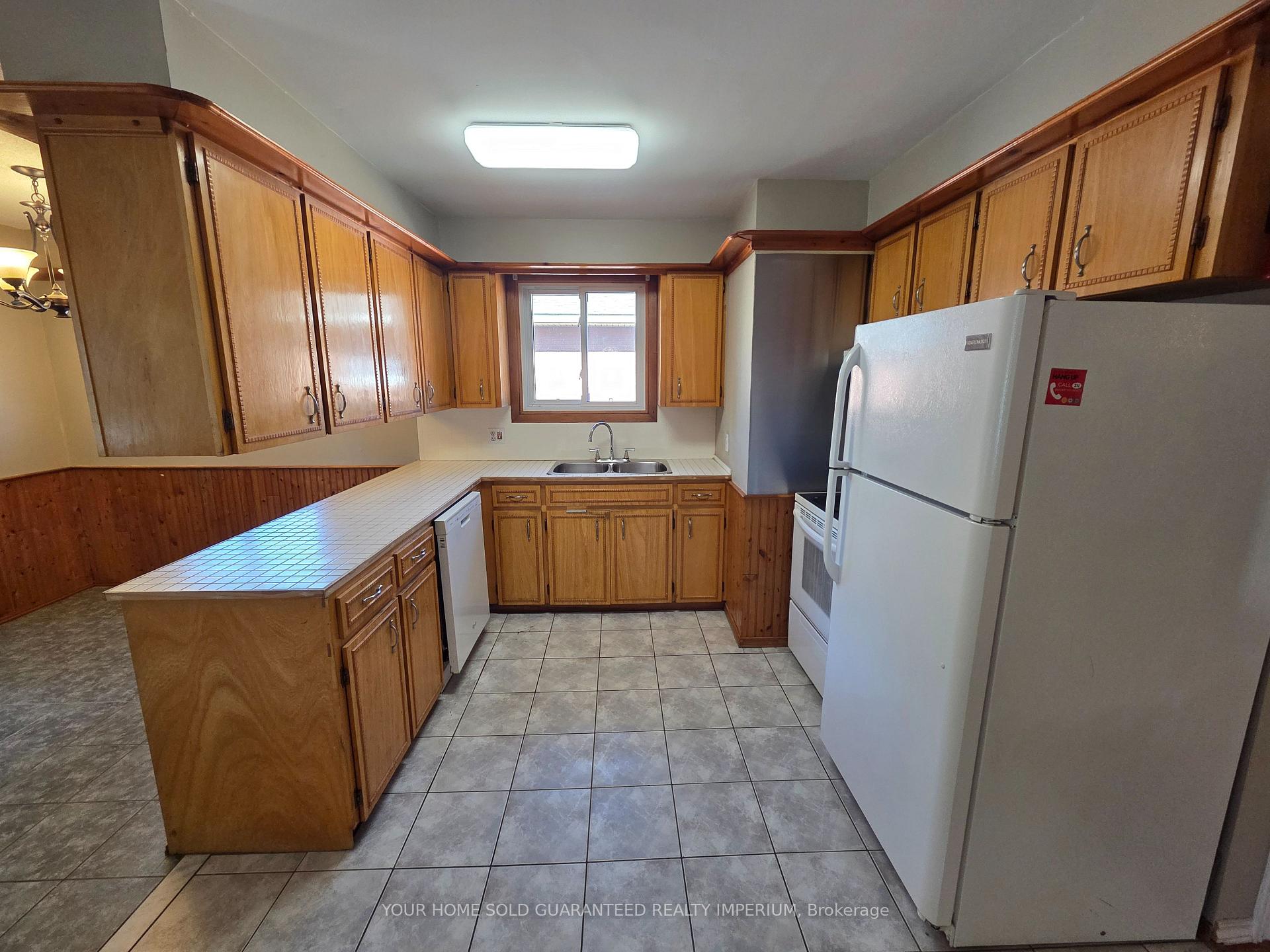 Photo 5 of 31 Lambs Lane, Clarington, Bowmanville — HOMEH