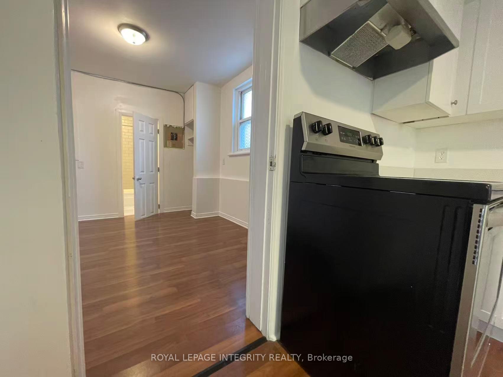 Photo 6 of Unit 5, 34 McArthur Avenue, Ottawa, Vanier — HOMEH