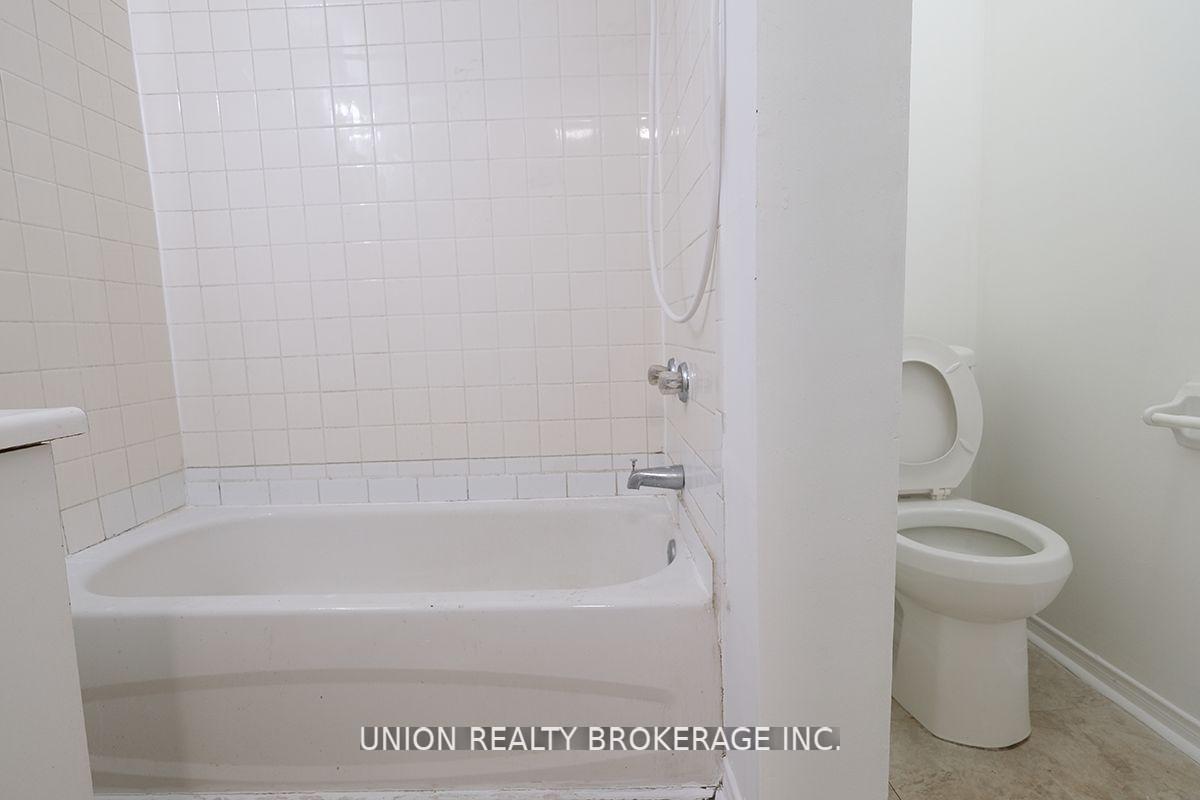 Photo 5 of Unit A, 2449 Queen Street, Toronto, The Beaches — HOMEH
