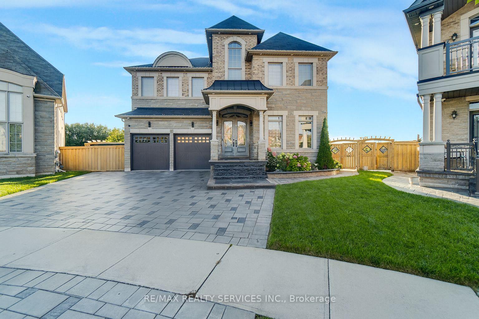 Photo 1 of Unit Bsmt, 66 Hanbury Crescent, Brampton, Credit Valley — HOMEH