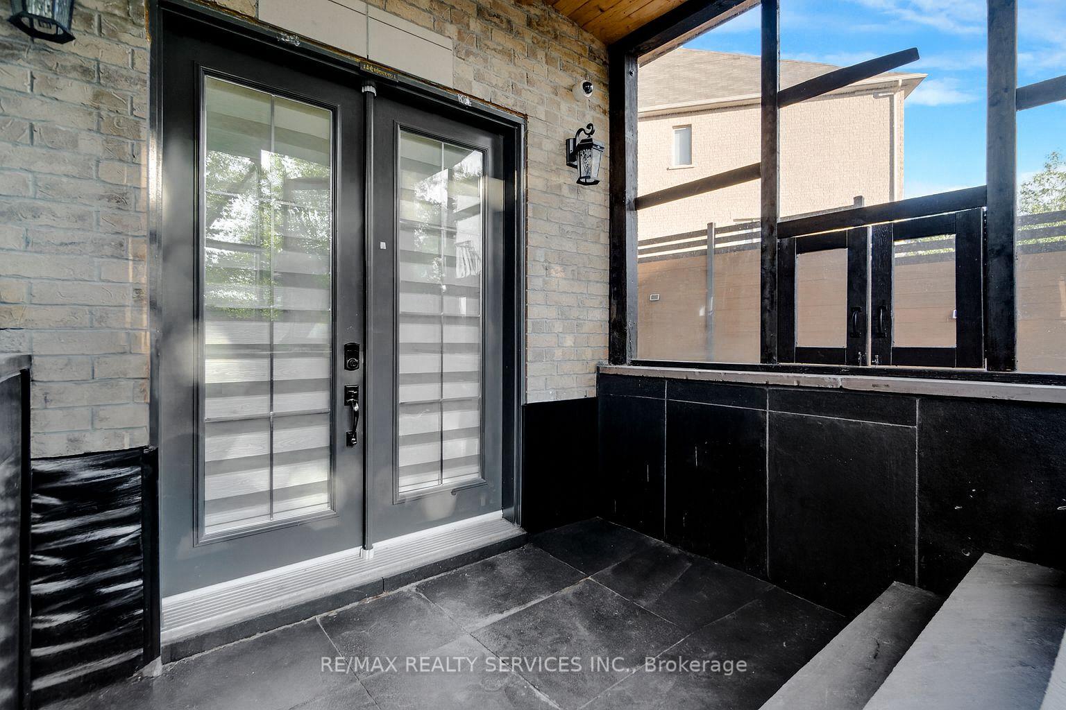Photo 7 of Unit Bsmt, 66 Hanbury Crescent, Brampton, Credit Valley — HOMEH
