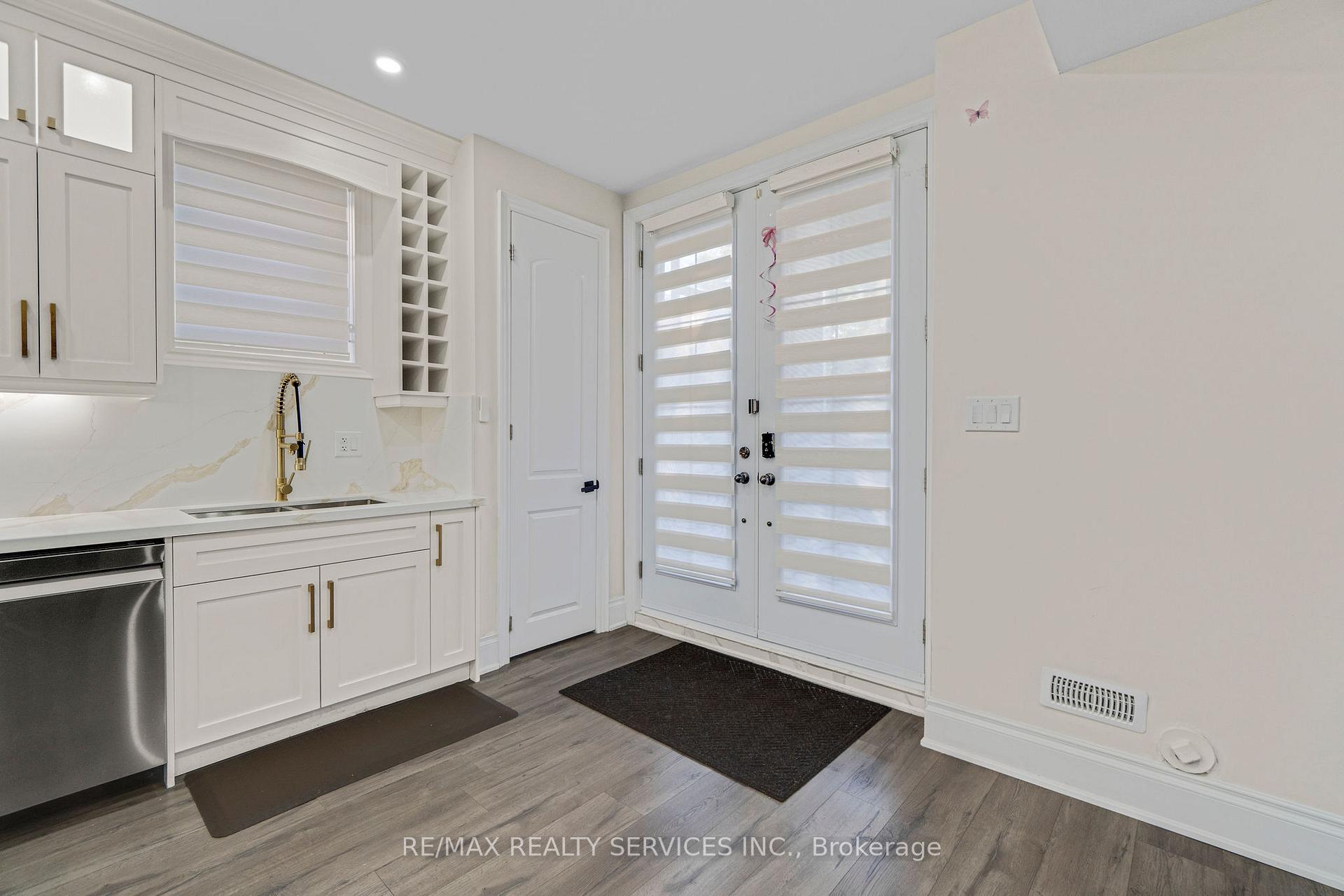Photo 10 of Unit Bsmt, 66 Hanbury Crescent, Brampton, Credit Valley — HOMEH