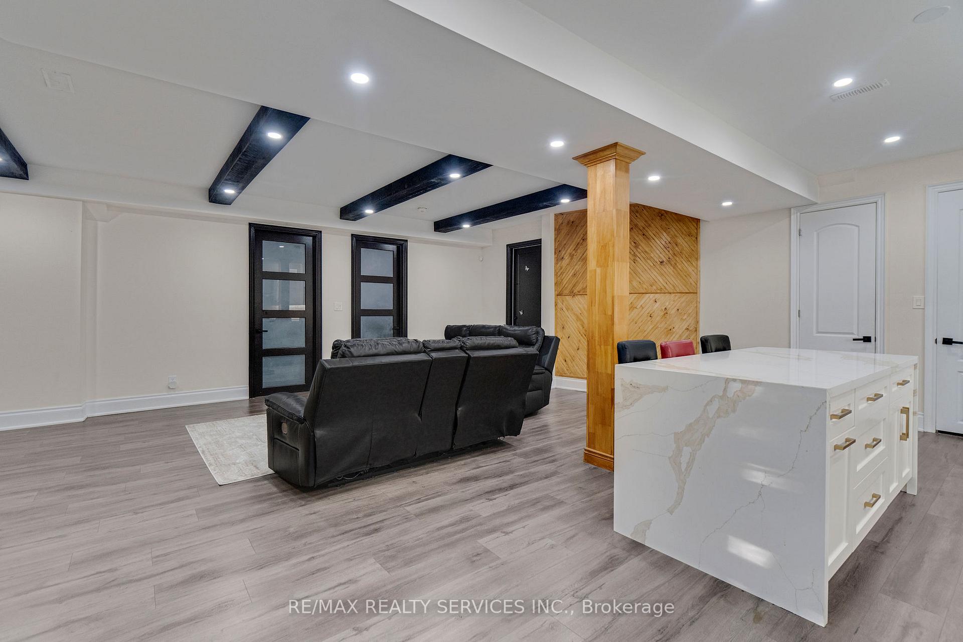 Photo 5 of Unit Bsmt, 66 Hanbury Crescent, Brampton, Credit Valley — HOMEH