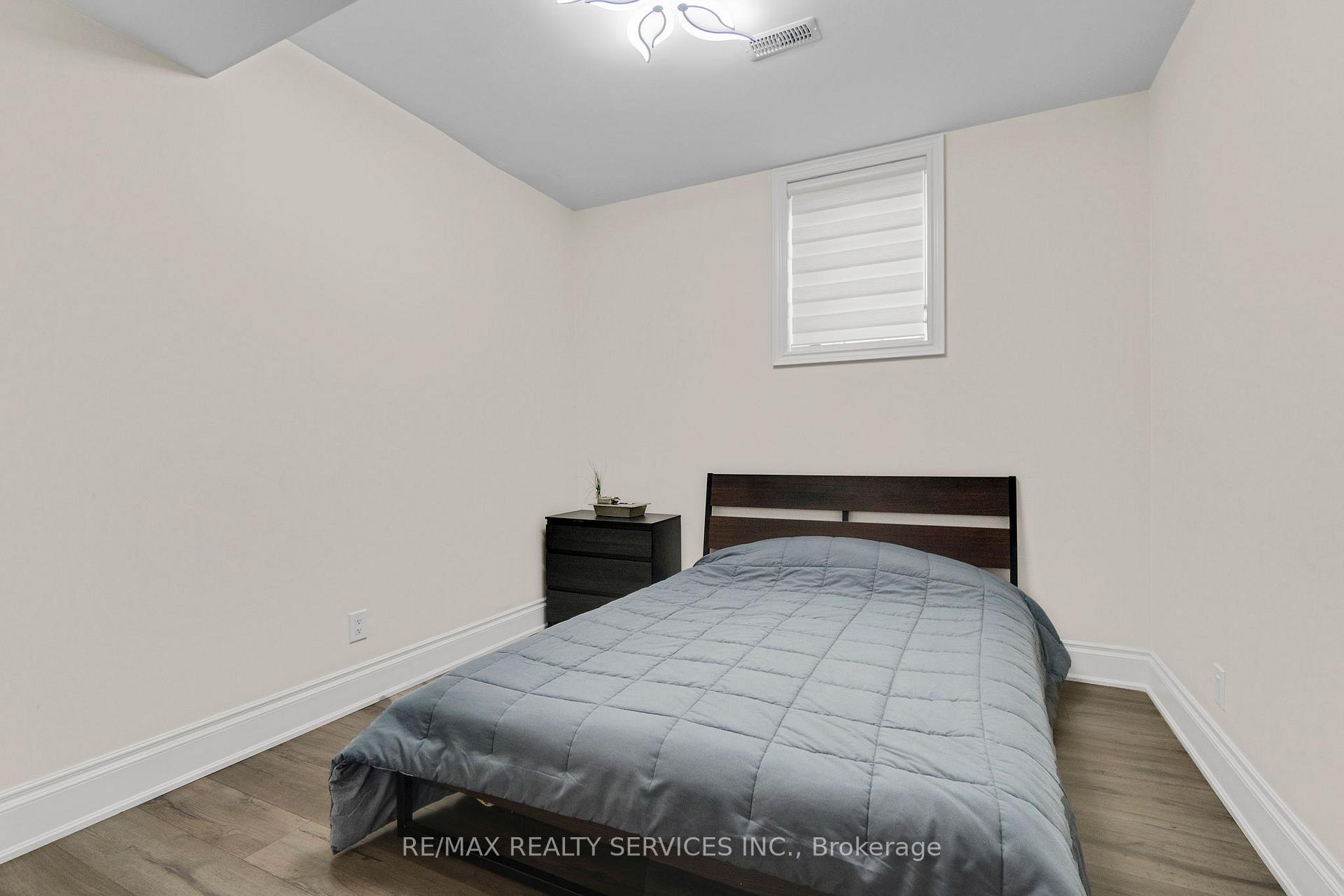 Photo 21 of Unit Bsmt, 66 Hanbury Crescent, Brampton, Credit Valley — HOMEH