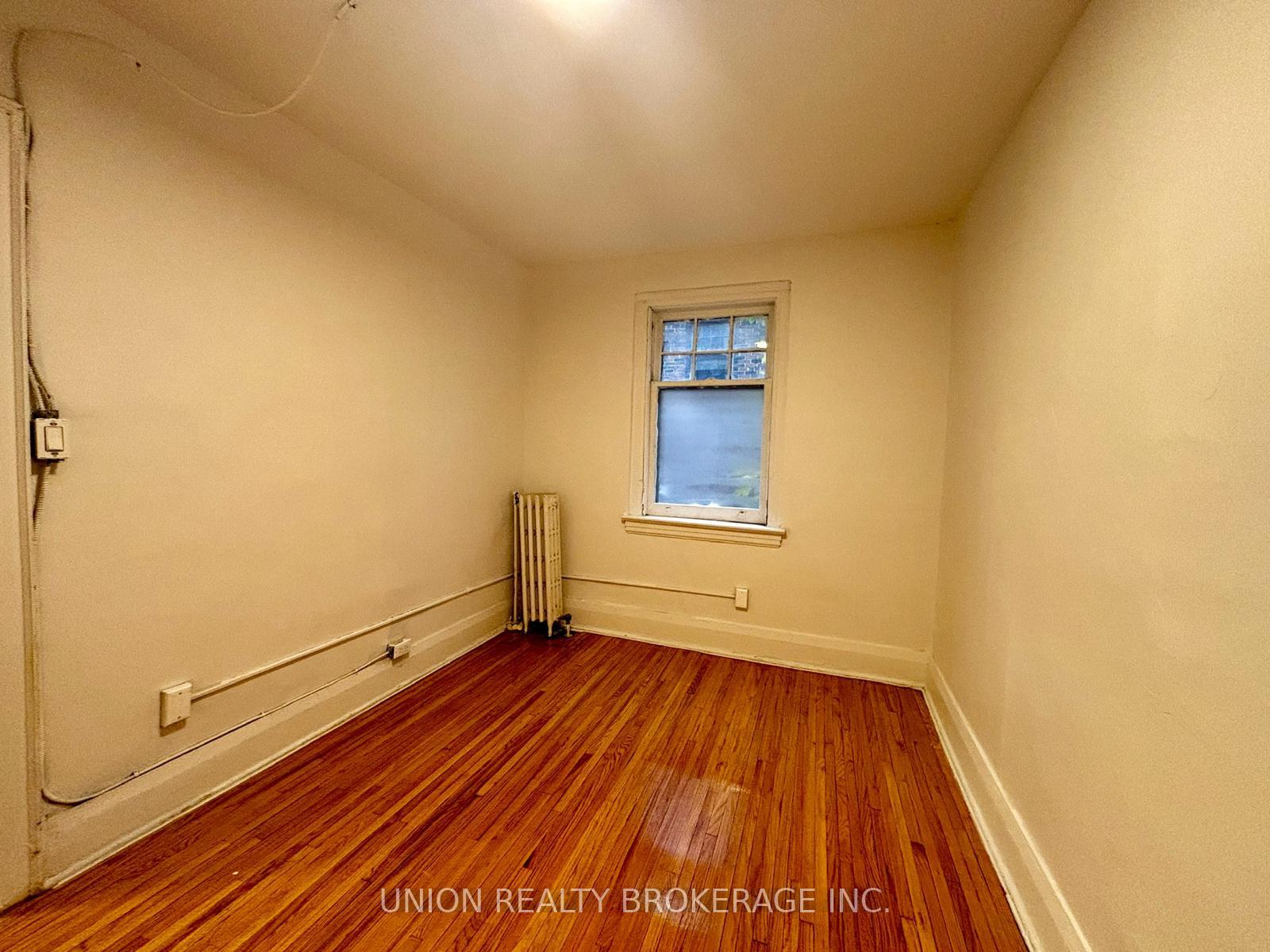Photo 8 of Unit 8, 2393 Queen Street E, Toronto, The Beaches — HOMEH