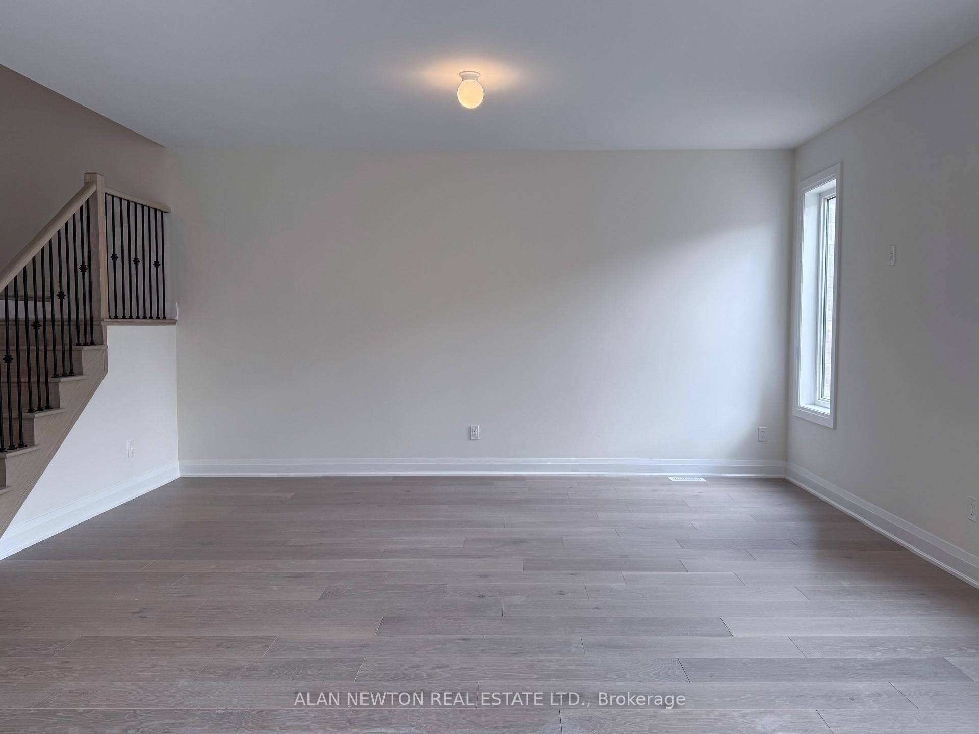 Photo 7 of 1341 Davis Loop, Innisfil, Lefroy — HOMEH