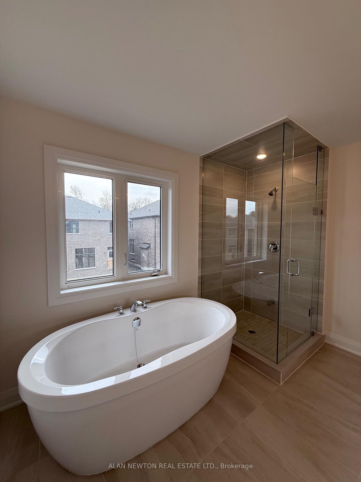 Photo 8 of 1341 Davis Loop, Innisfil, Lefroy — HOMEH