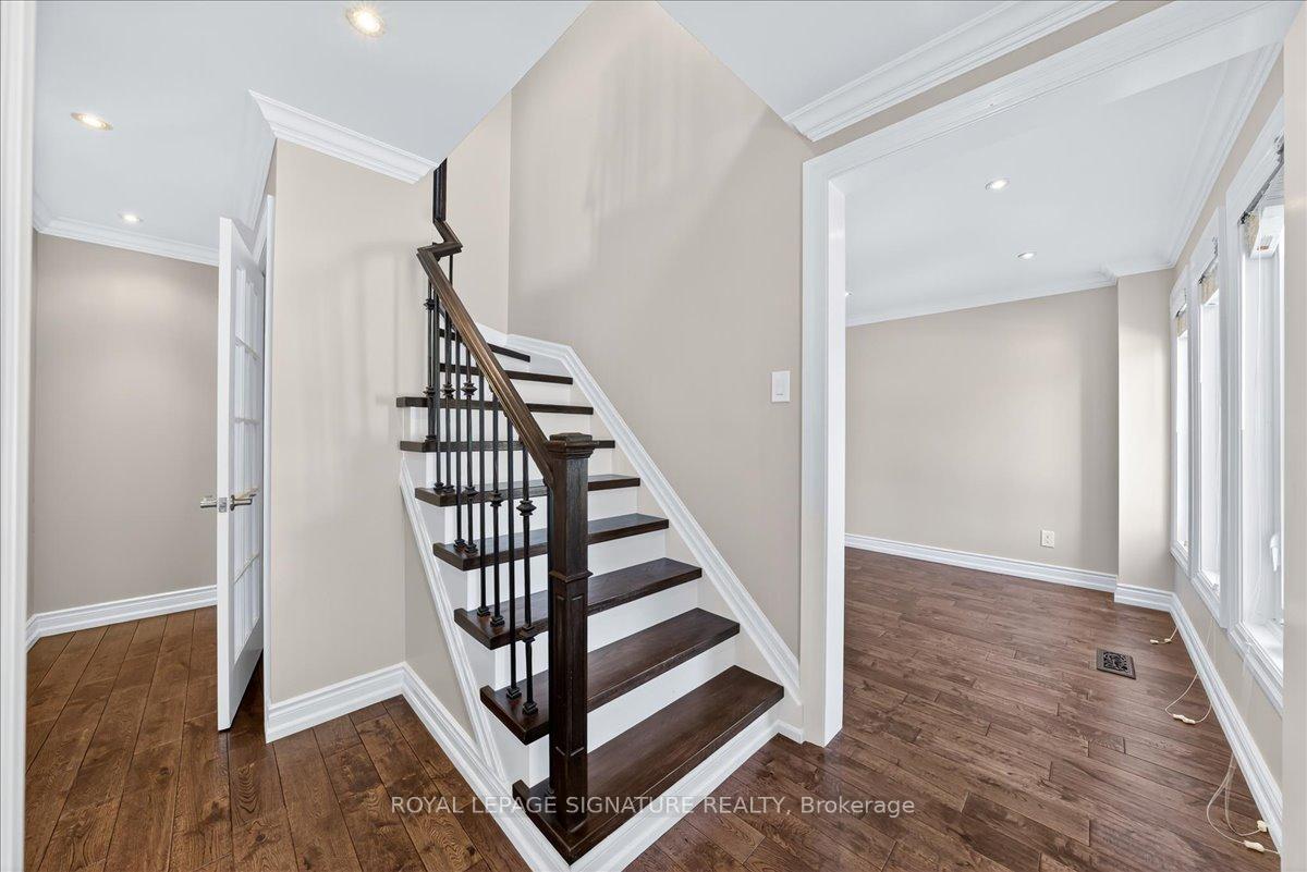 Photo 2 of 1245 Huron Court, Innisfil, Alcona — HOMEH