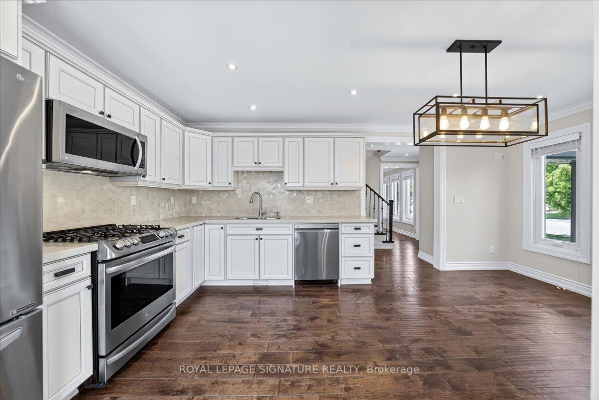 Photo 11 of 1245 Huron Court, Innisfil, Alcona — HOMEH