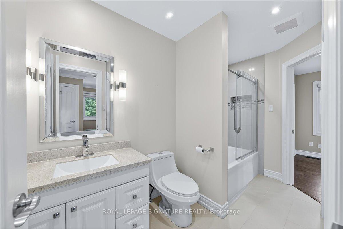 Photo 16 of 1245 Huron Court, Innisfil, Alcona — HOMEH