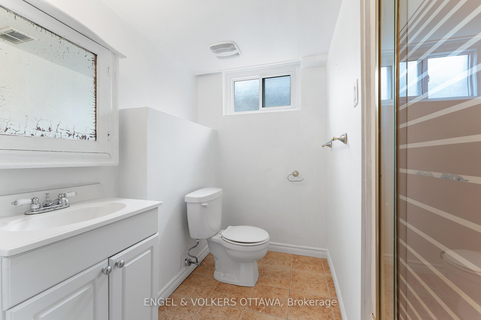Photo 30 of 213 Royal Avenue, Ottawa, Westboro West — HOMEH
