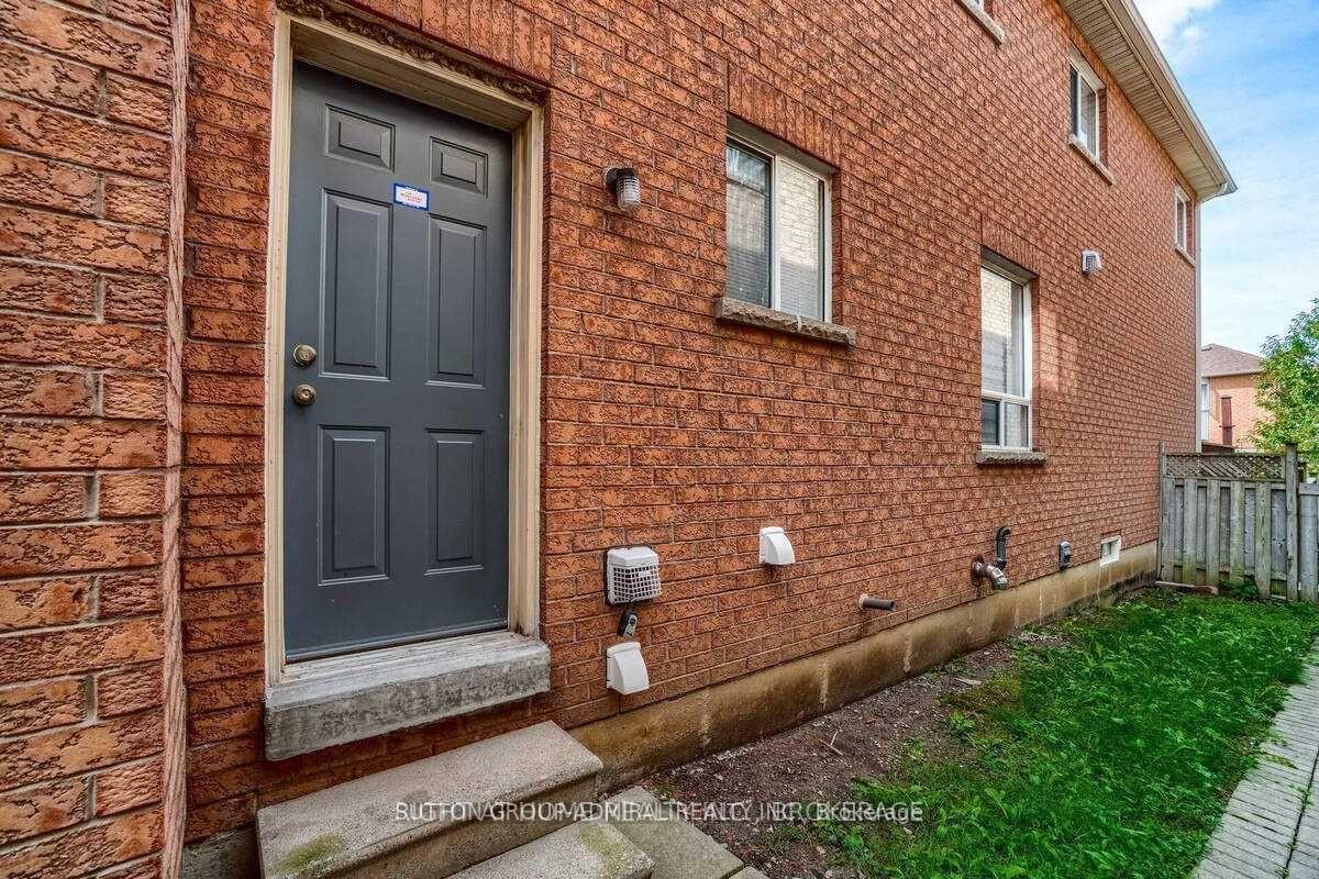 Photo 7 of Unit Lower Level, 318 Forest Run Boulevard, Vaughan, Patterson — HOMEH