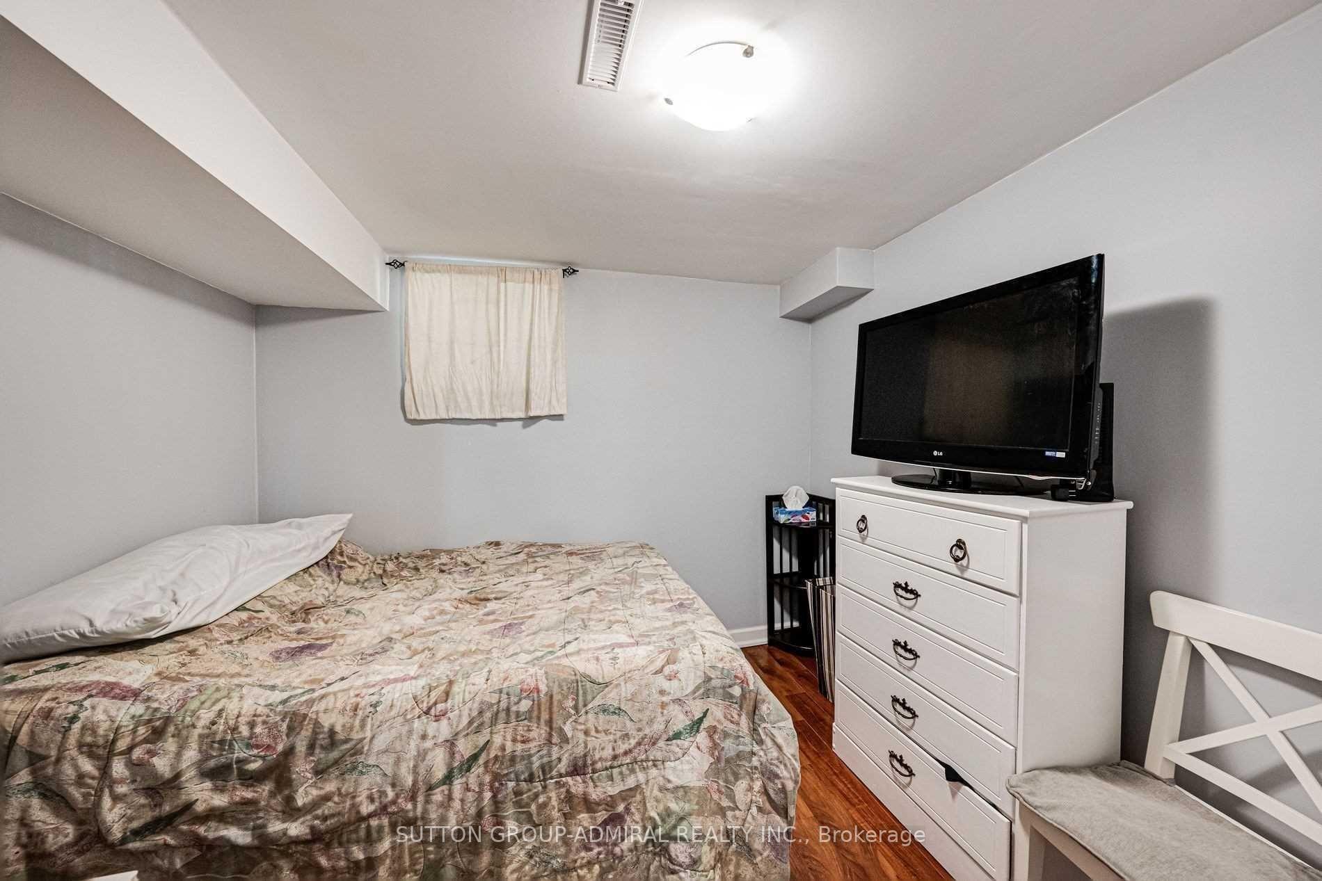 Photo 5 of Unit Lower Level, 318 Forest Run Boulevard, Vaughan, Patterson — HOMEH