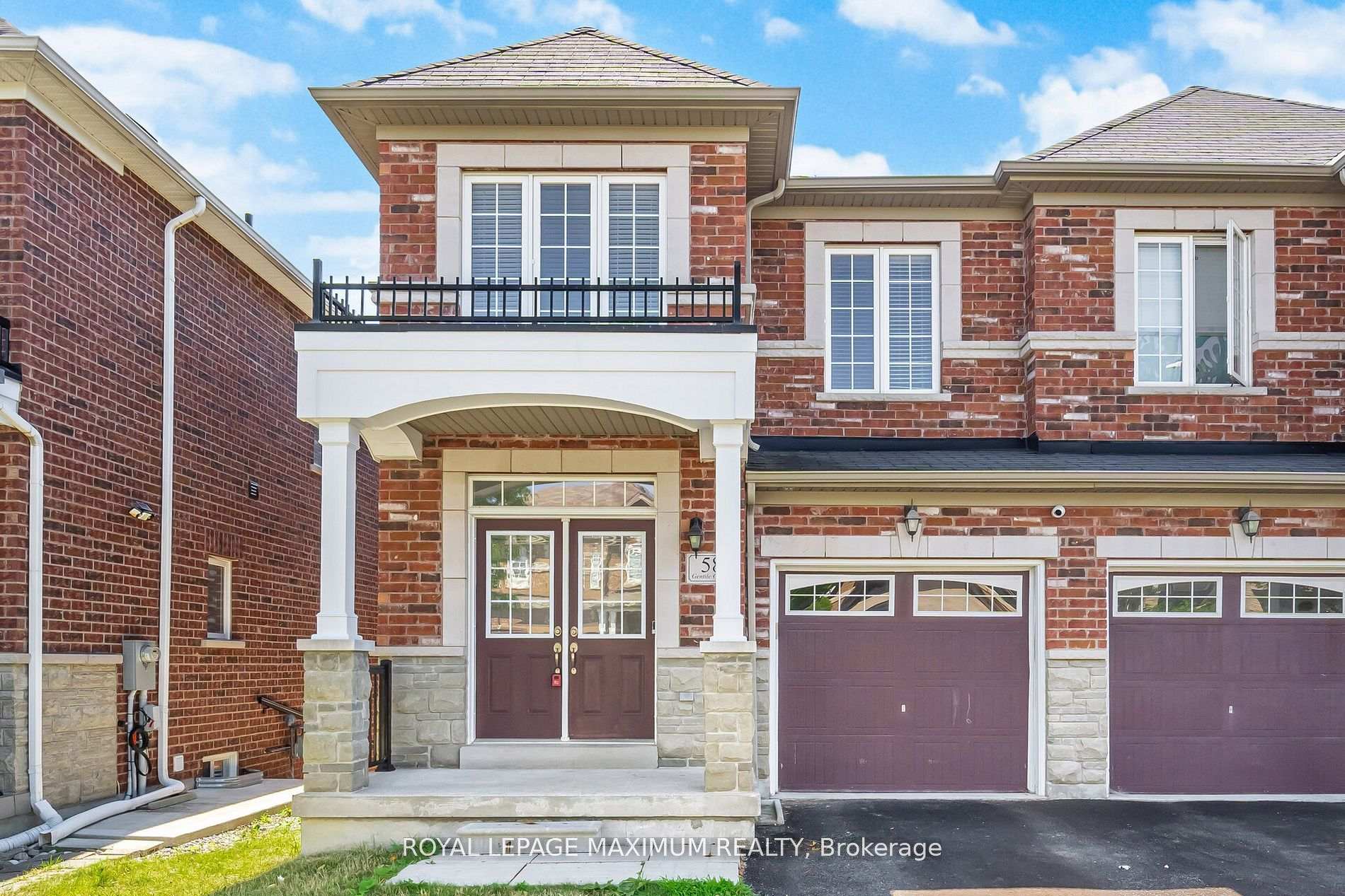 Photo 3 of 58 Gentile Circle, Vaughan, Elder Mills — HOMEH