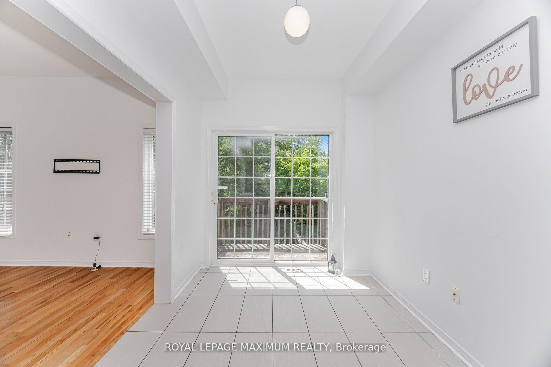 Photo 13 of 58 Gentile Circle, Vaughan, Elder Mills — HOMEH