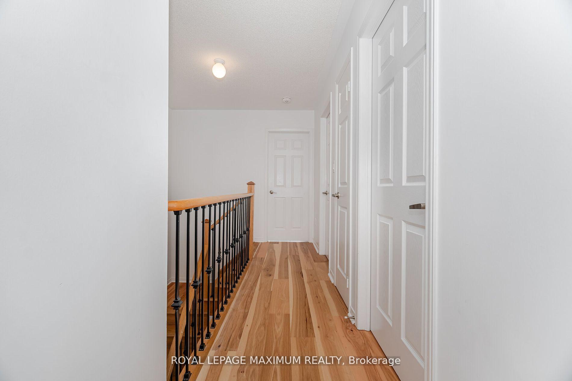 Photo 19 of 58 Gentile Circle, Vaughan, Elder Mills — HOMEH