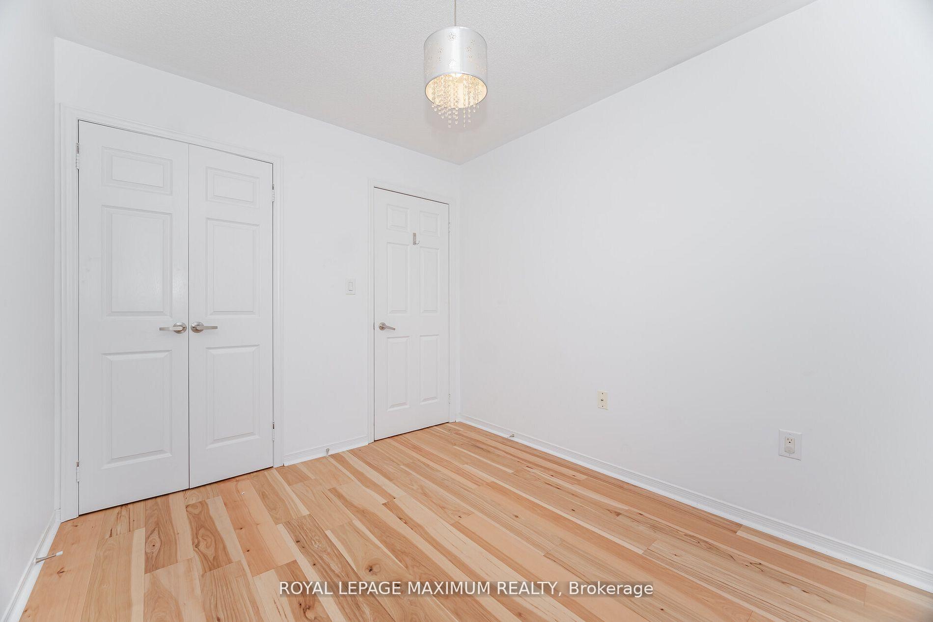 Photo 16 of 58 Gentile Circle, Vaughan, Elder Mills — HOMEH