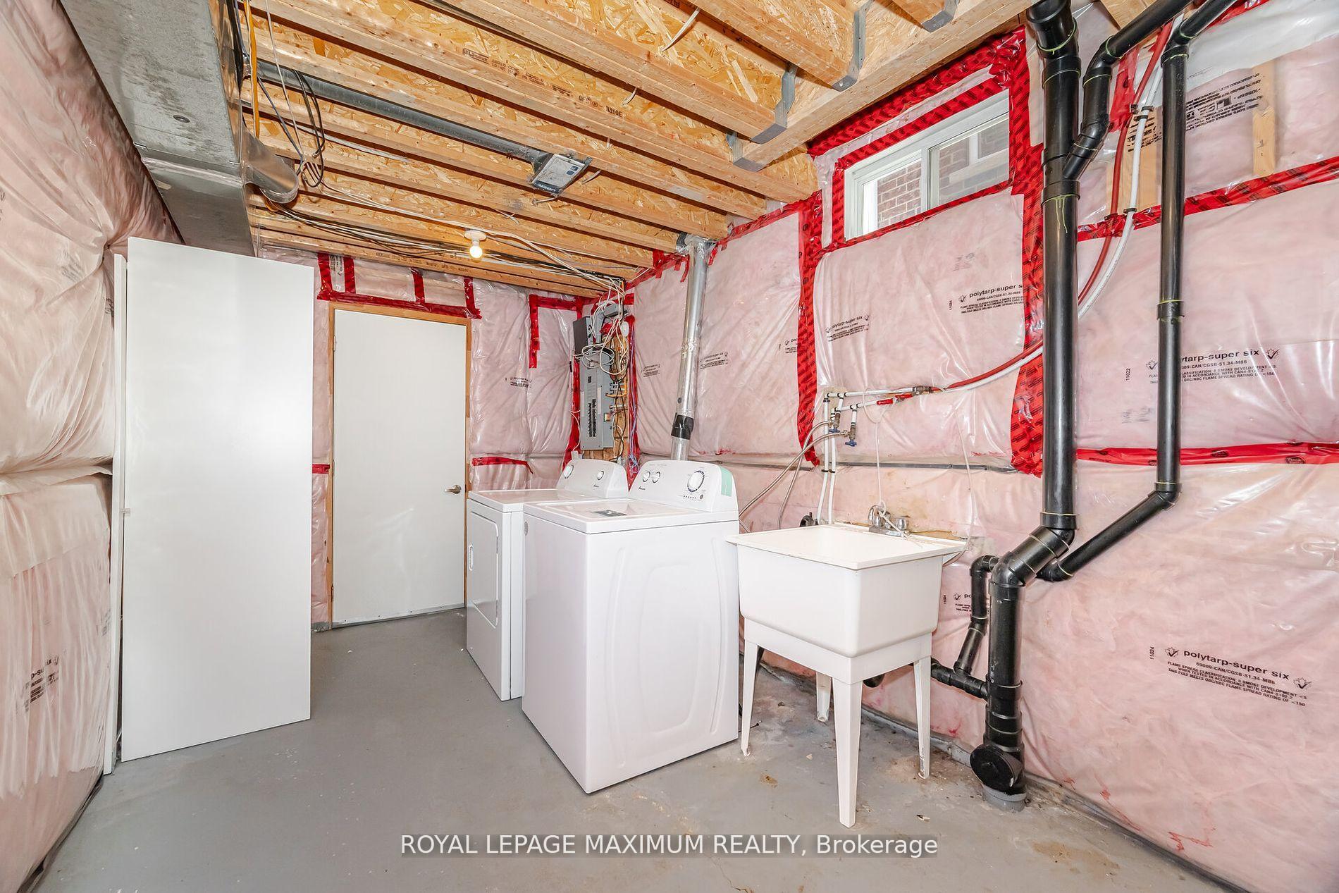 Photo 30 of 58 Gentile Circle, Vaughan, Elder Mills — HOMEH