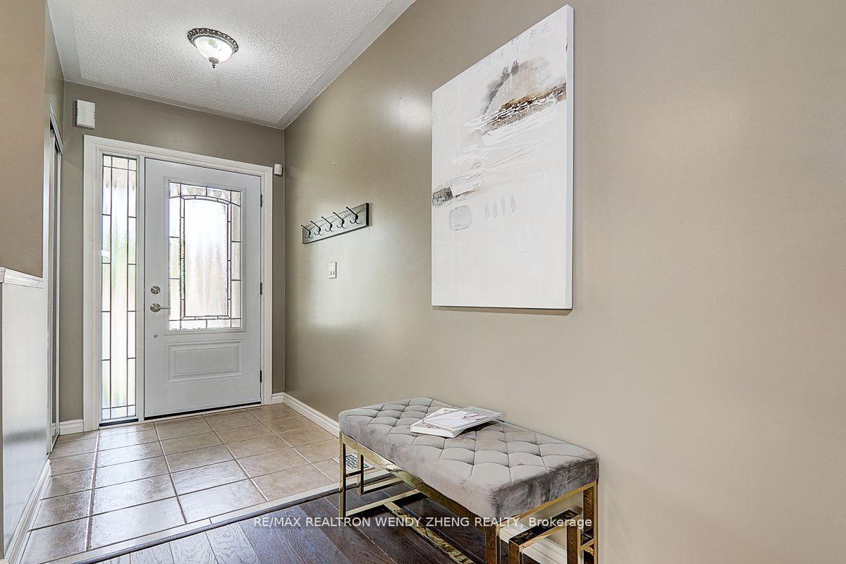 Photo 33 of 14 Valleypark Crescent, Brampton, Fletcher's Meadow — HOMEH