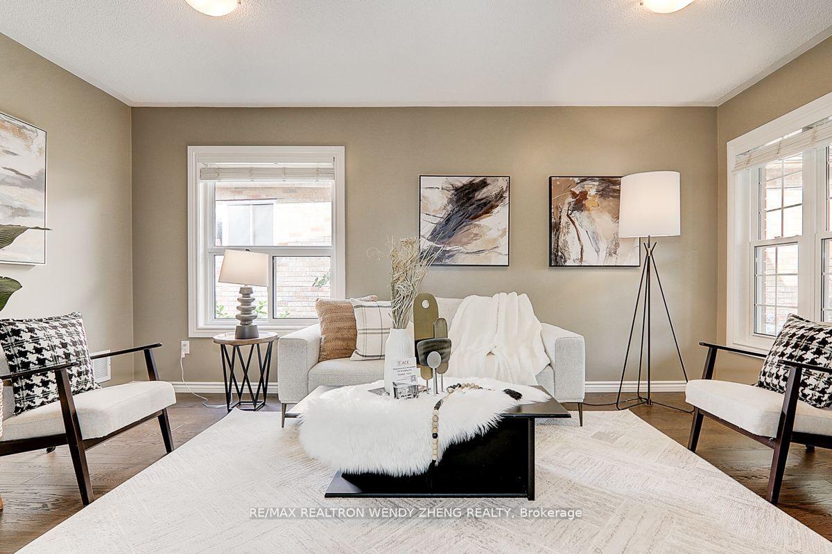 Photo 2 of 14 Valleypark Crescent, Brampton, Fletcher's Meadow — HOMEH