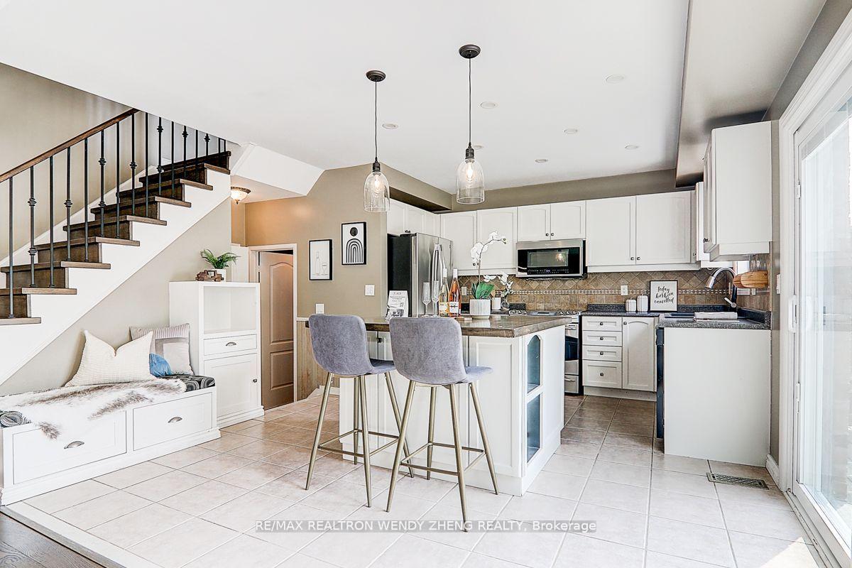 Photo 14 of 14 Valleypark Crescent, Brampton, Fletcher's Meadow — HOMEH