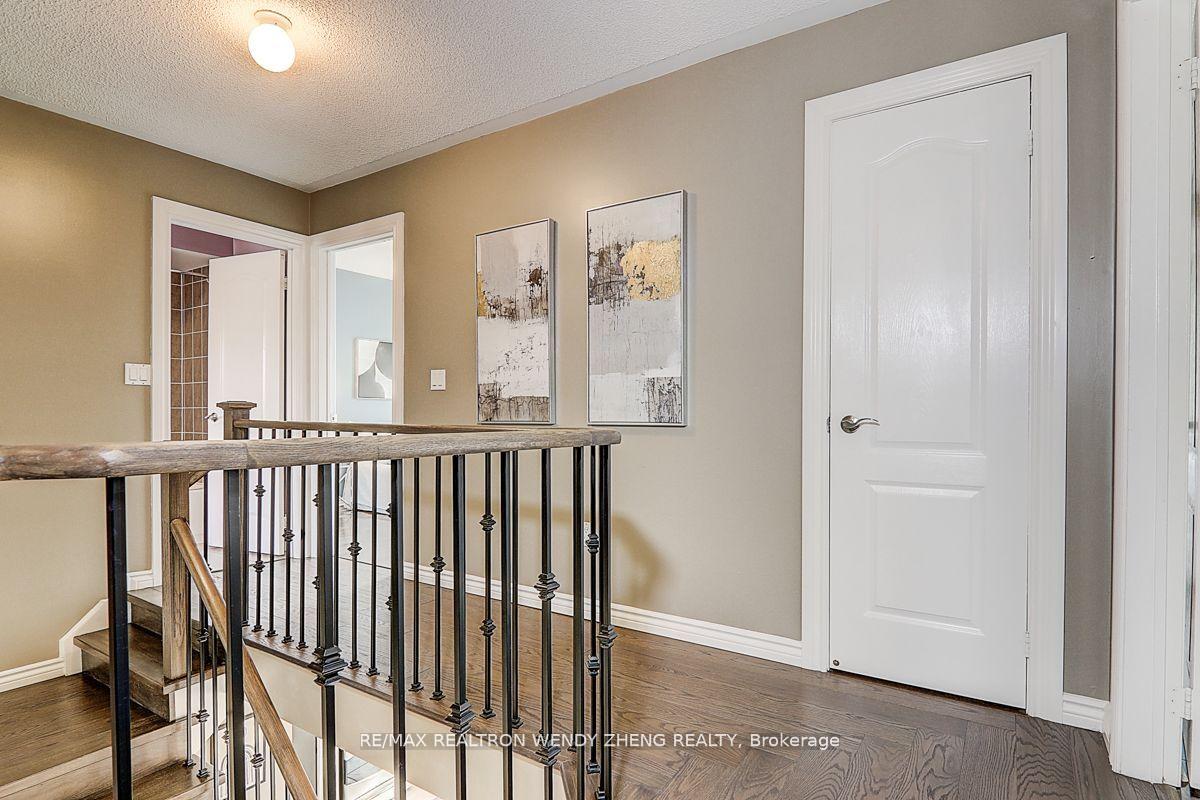Photo 16 of 14 Valleypark Crescent, Brampton, Fletcher's Meadow — HOMEH