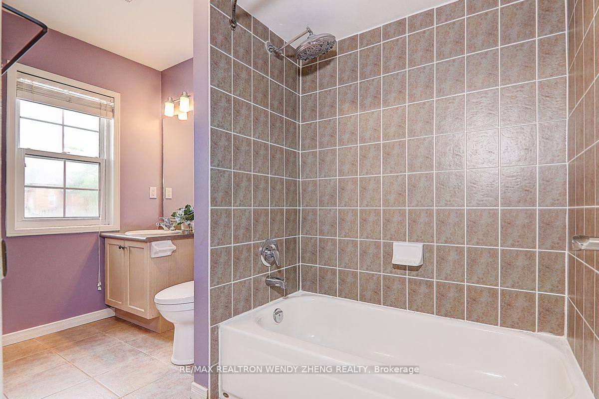 Photo 40 of 14 Valleypark Crescent, Brampton, Fletcher's Meadow — HOMEH