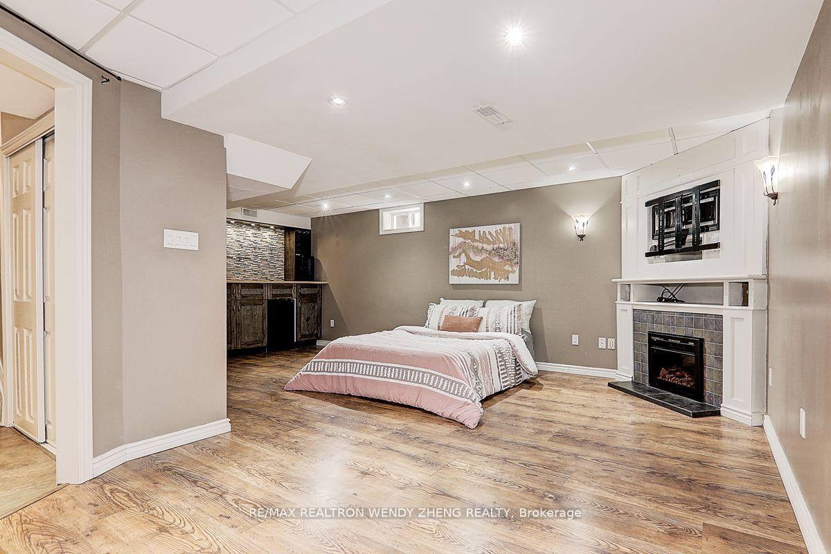 Photo 41 of 14 Valleypark Crescent, Brampton, Fletcher's Meadow — HOMEH