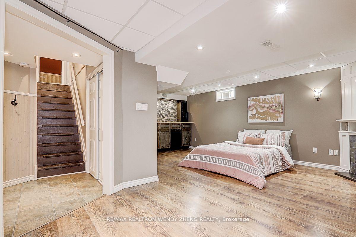 Photo 39 of 14 Valleypark Crescent, Brampton, Fletcher's Meadow — HOMEH