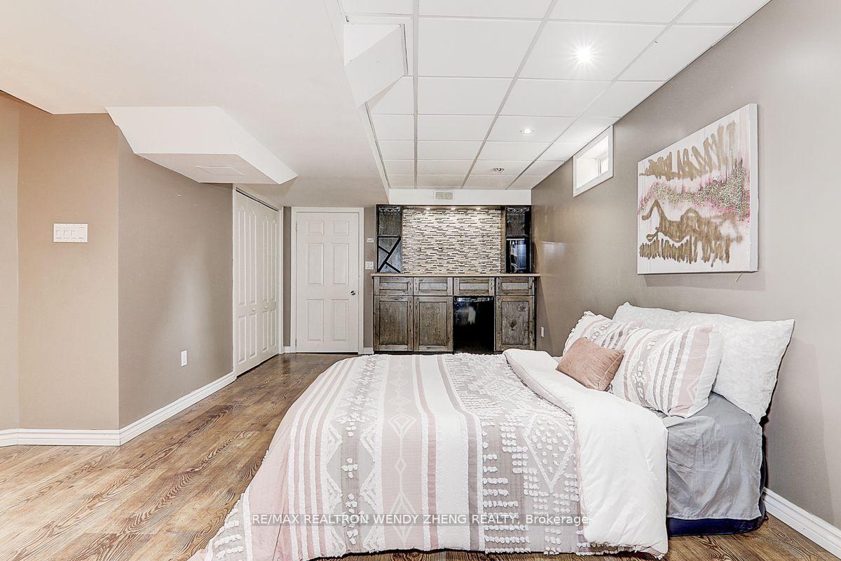 Photo 32 of 14 Valleypark Crescent, Brampton, Fletcher's Meadow — HOMEH